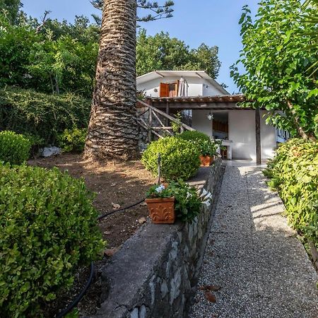Ferienwohnung Gea 3 SantʼAgata sui Due Golfi Exterior foto